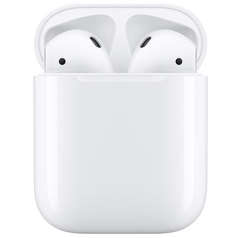 Apple AirPods with Charging Case